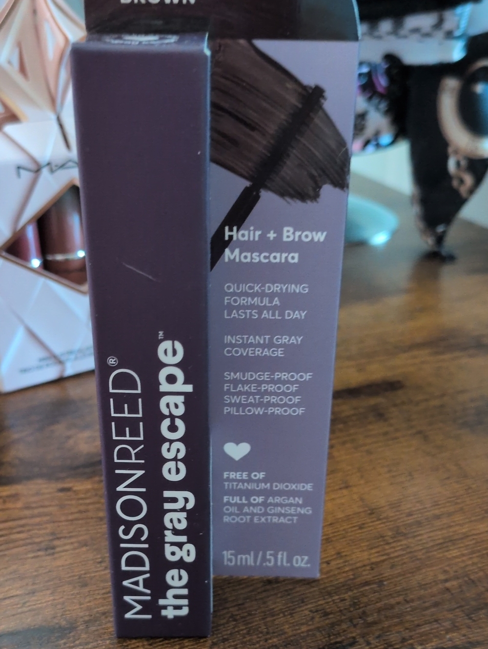 MADISON REED The Gray Escape Hair + Brow Mascara — Dark Brown Quick Dry